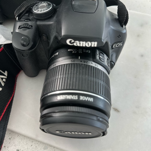 CANON Rebel T1i EOS 500D with 2nd lenses- zoom battery, charger & case - Picture 13 of 16